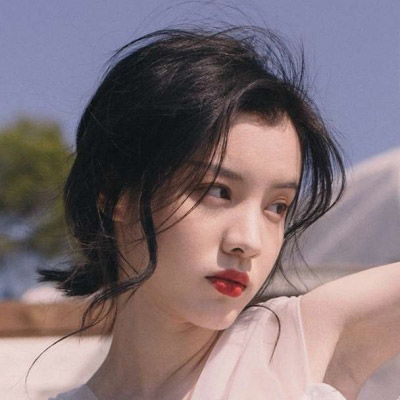  微信头像简约干净女清新淡雅唯美女生图片
