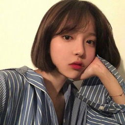  个性长发女生头像飘逸的长发女生头像
