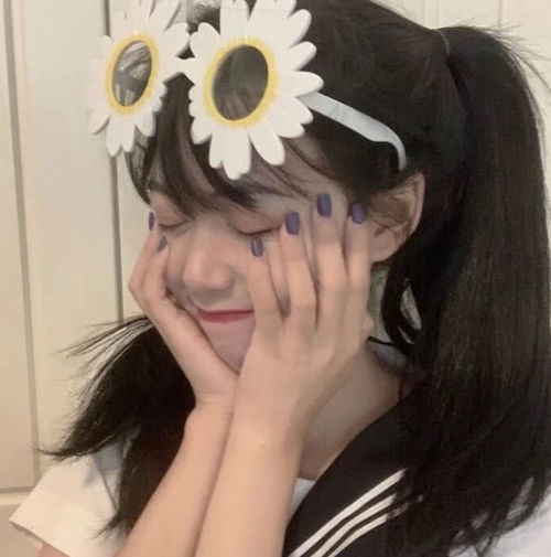  秀到爆的qq自动回复缺女朋友吗我这刚好多一个