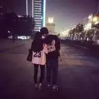  2018情侣头像一左一右