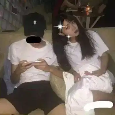  个性情侣头像我愿意为你等待