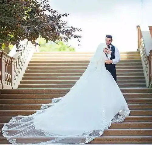  最全穆斯林婚纱照我要戴着纱巾穿上最美的婚纱嫁给你